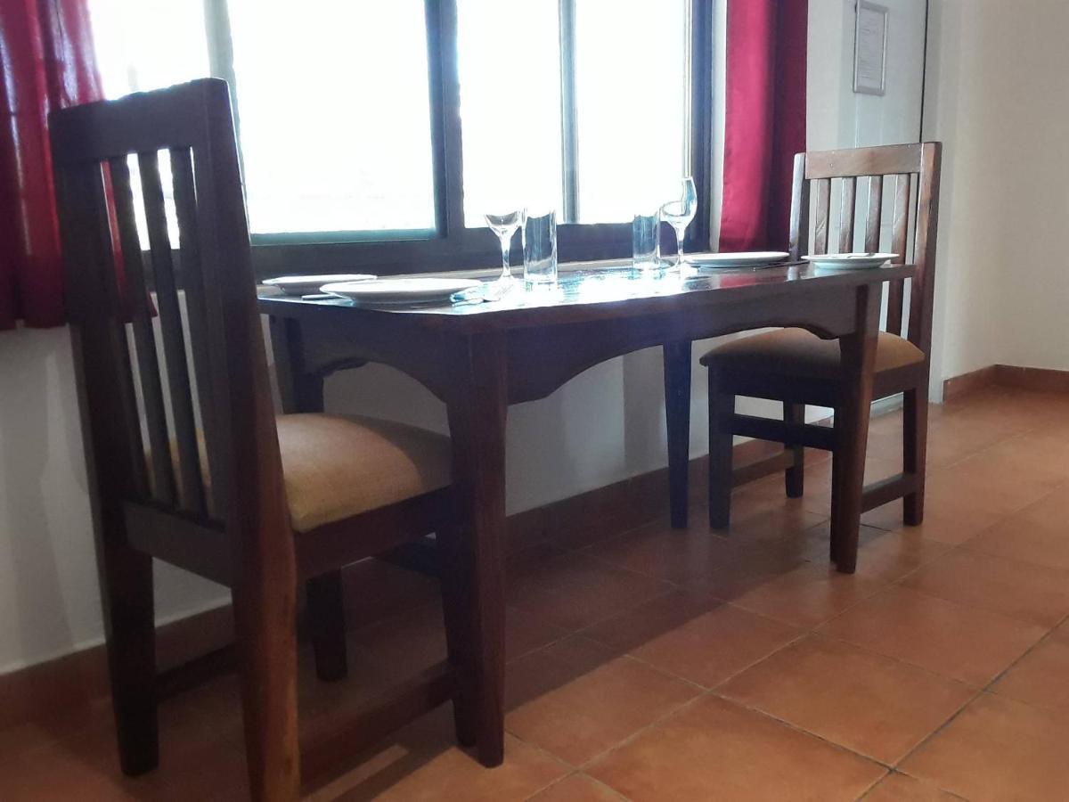 Riyan Apartment Кололи Экстерьер фото